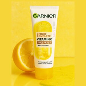 Garnier Bright Complete Vitamin C Face Wash Clears Dullness